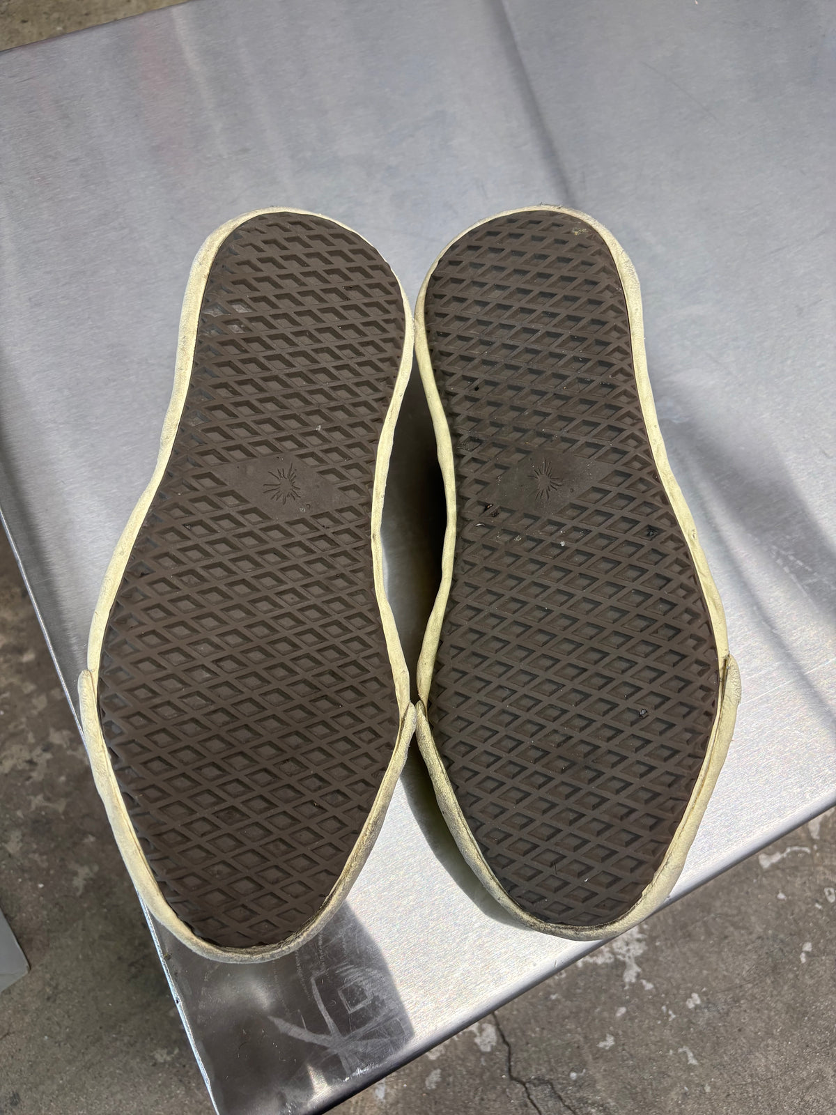 Maison Mihara Yasuhiro low top sneakers