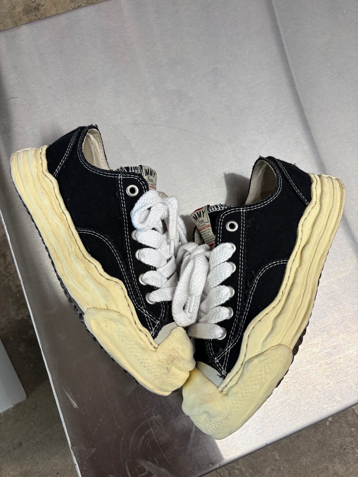 Maison Mihara Yasuhiro low top sneakers