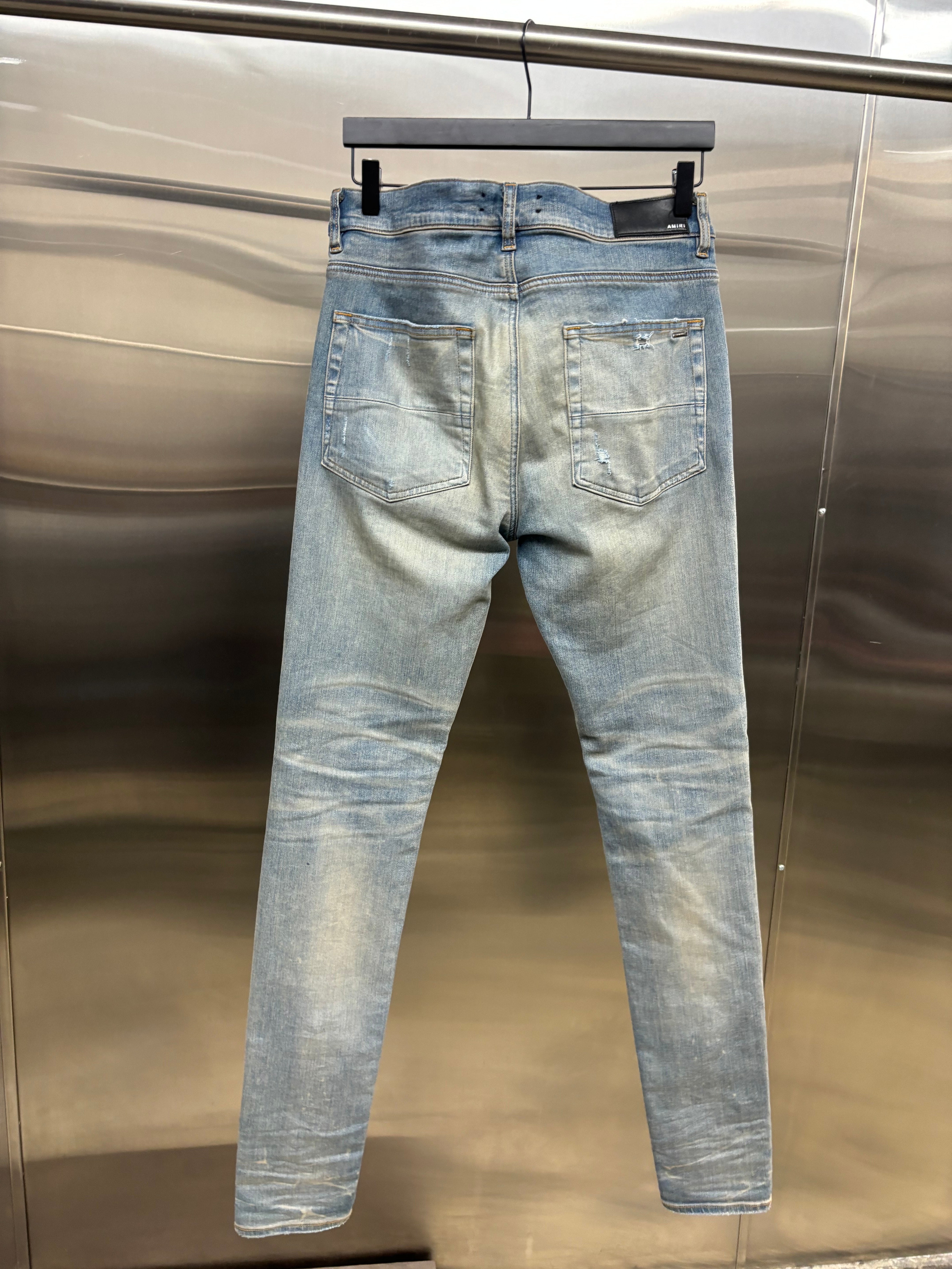 Amiri Mx1