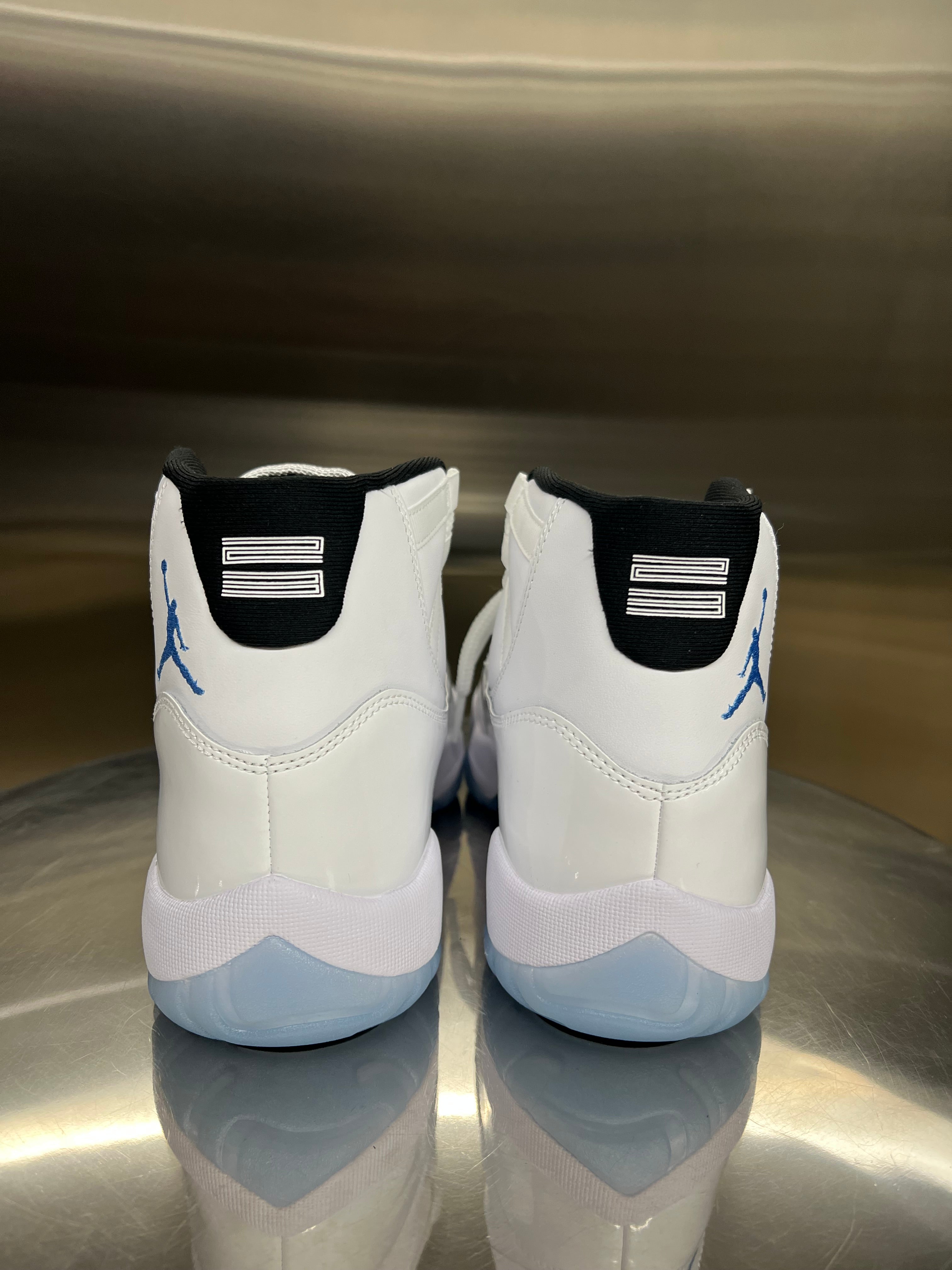 Jordan 11 Legend Blue