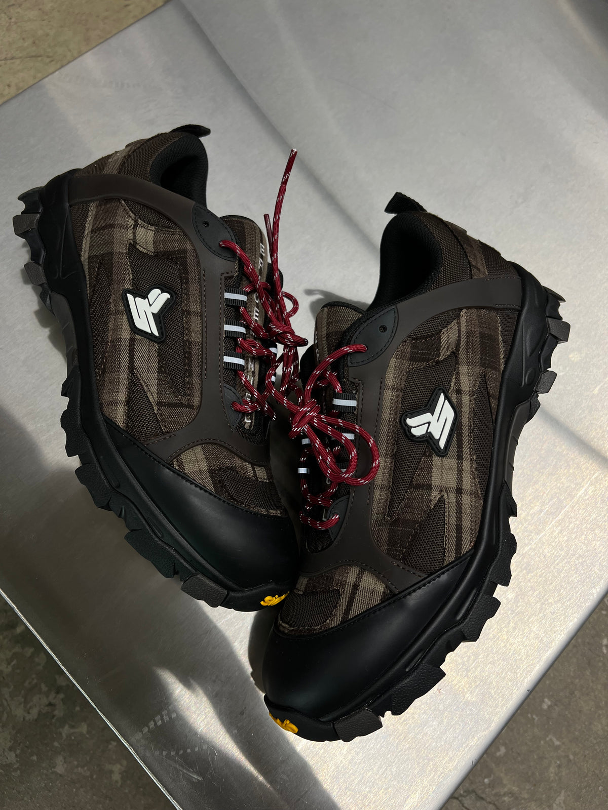 Eric Emanuel x Sickö hiking sneaker