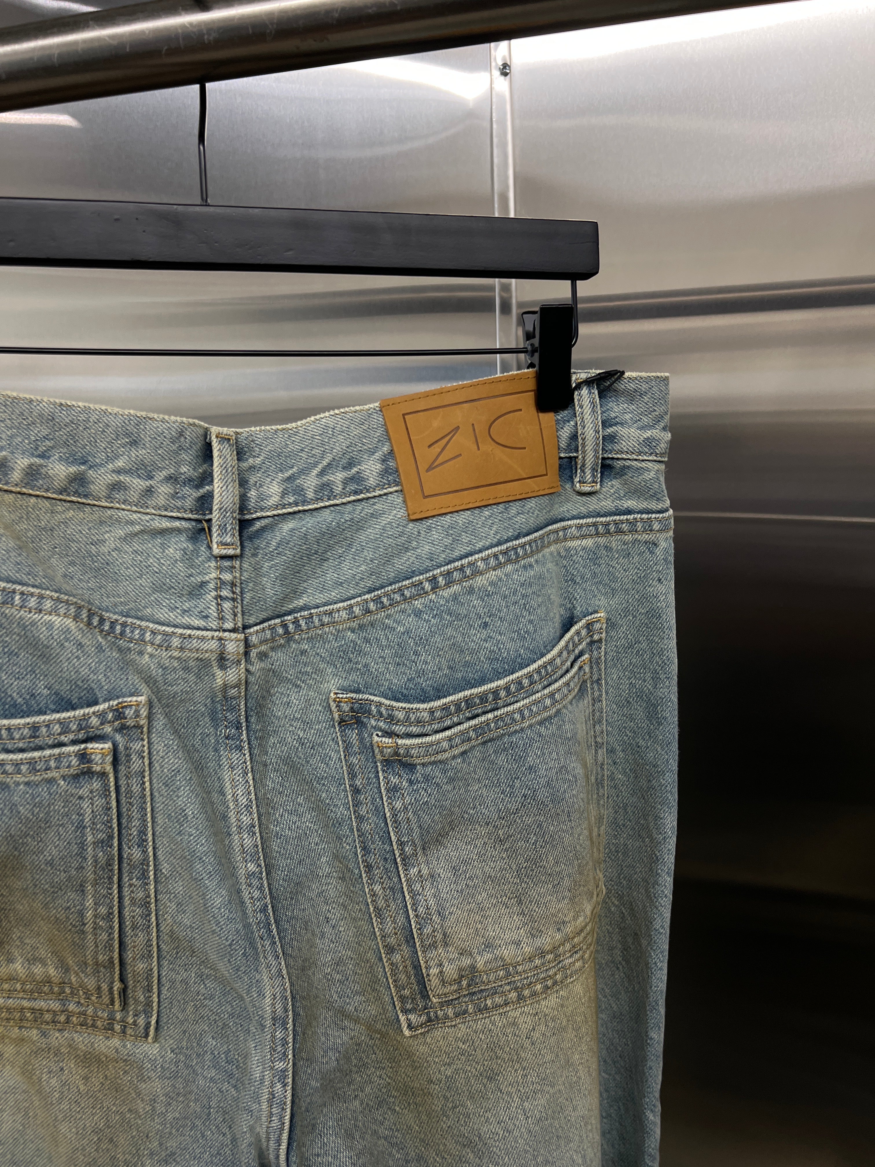 Zic made dirty denim