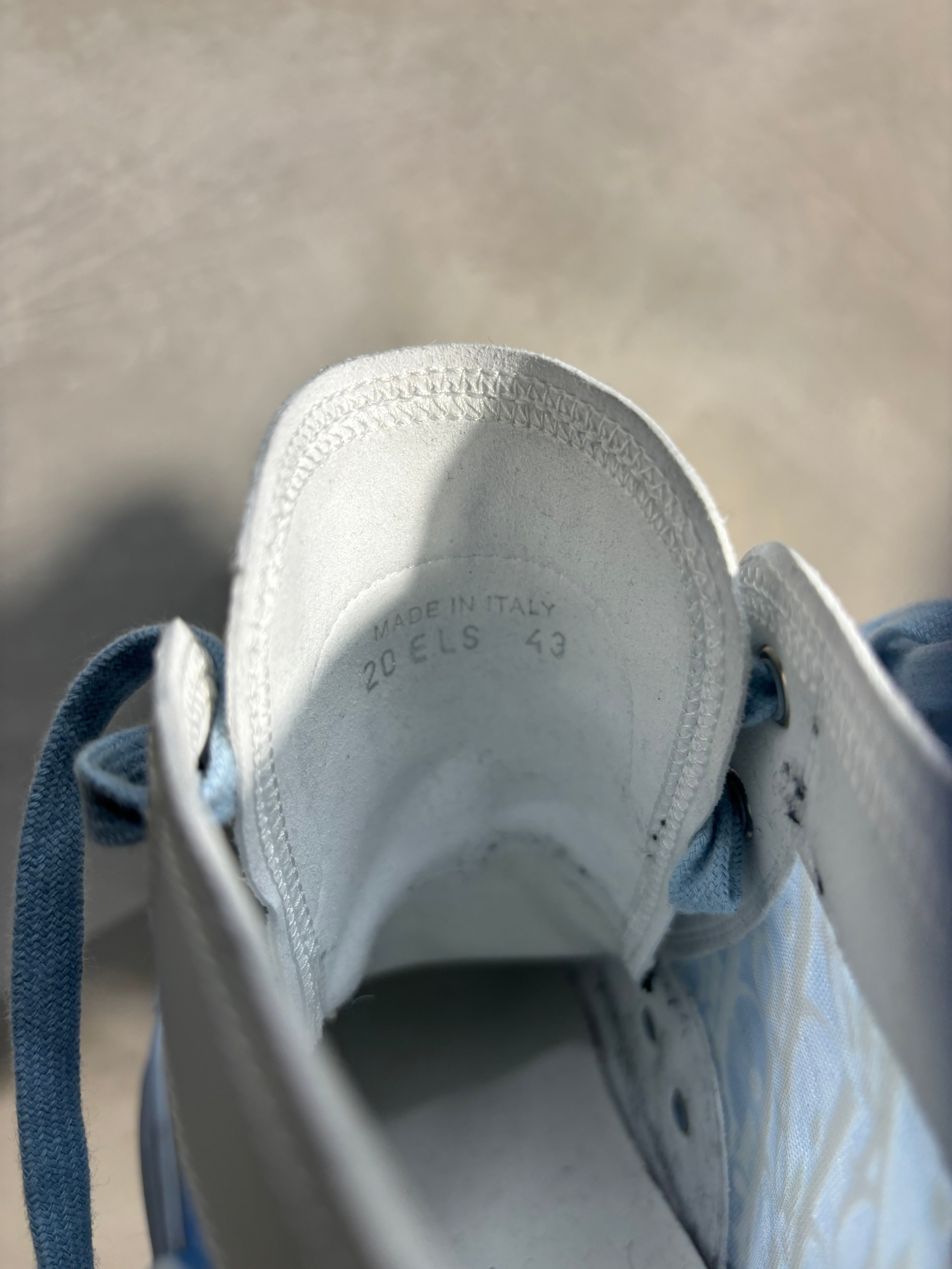 Dior B23