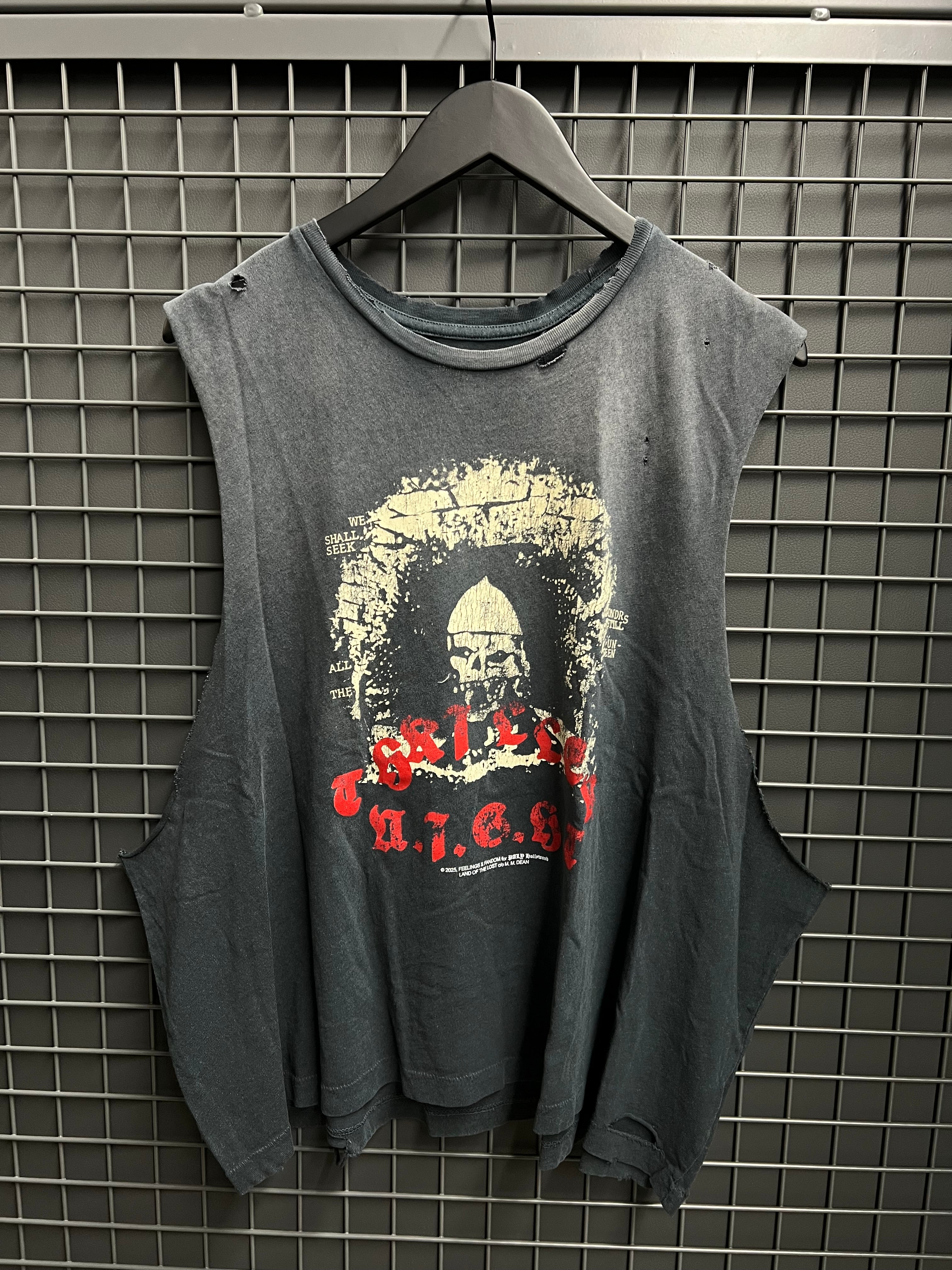 Paly Thriller Night Cut Off tee