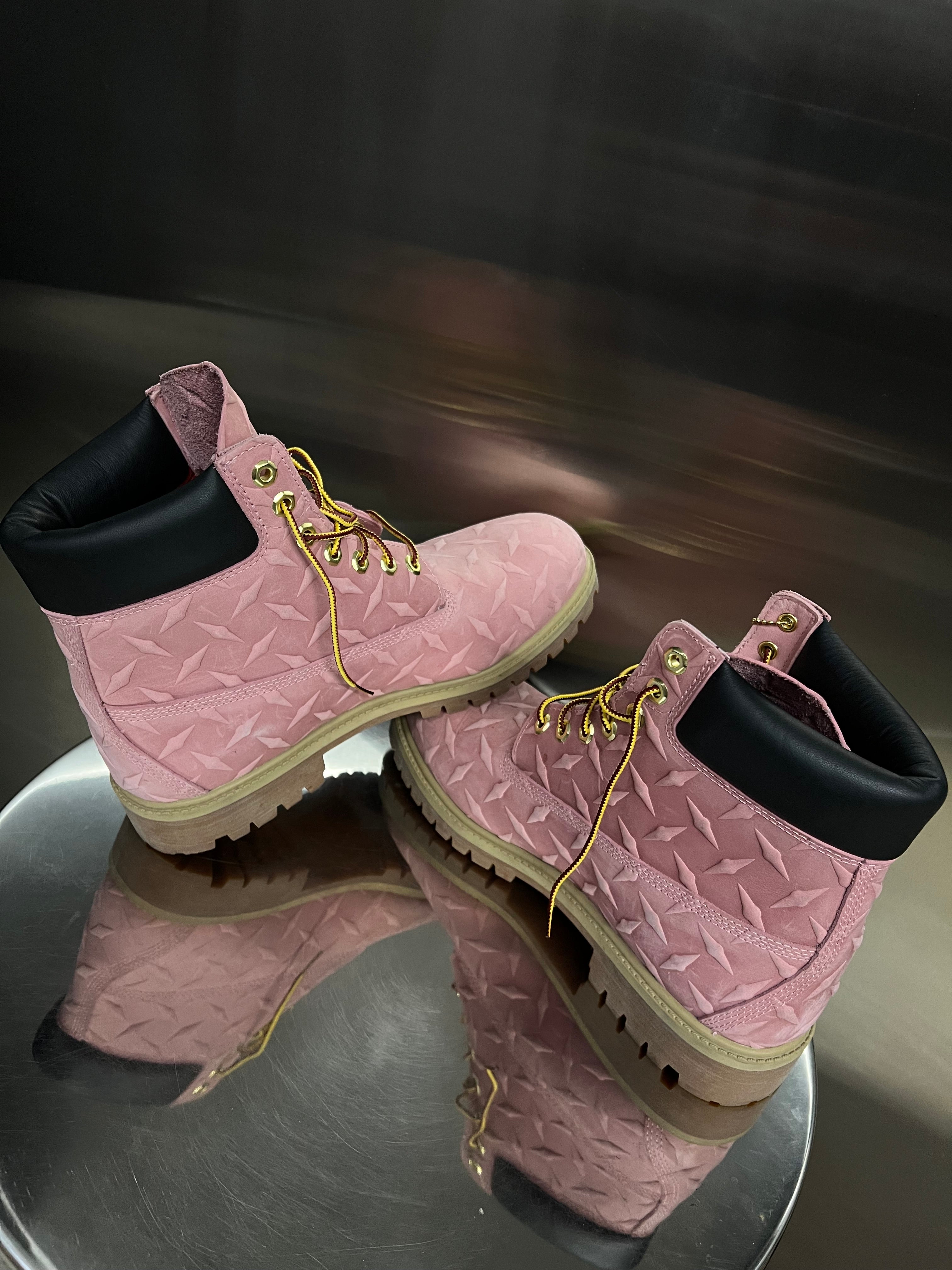 Supreme x Timberland 6-inch boots
