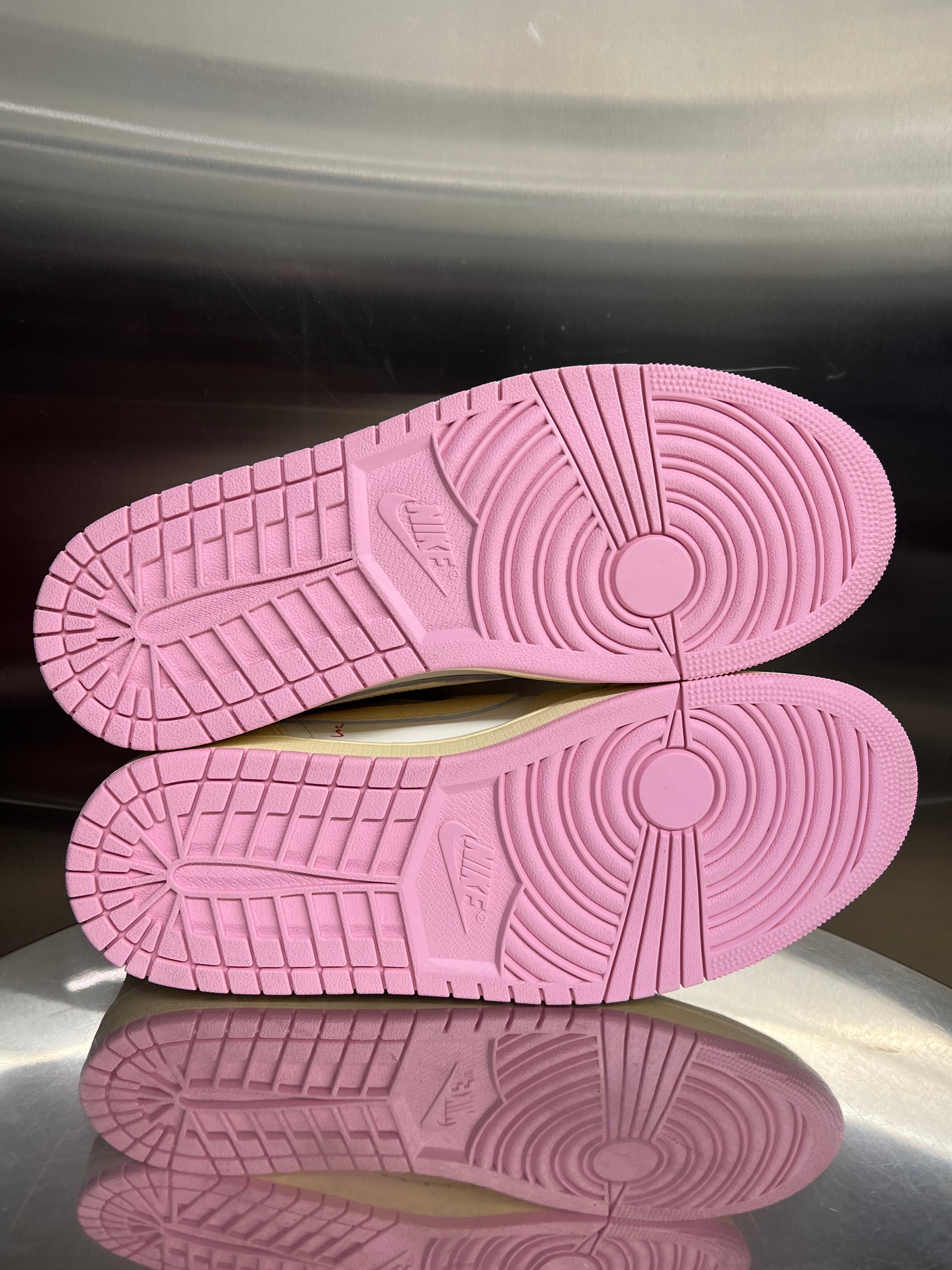 Jordan 1 Travis Scott “Shy Pink”