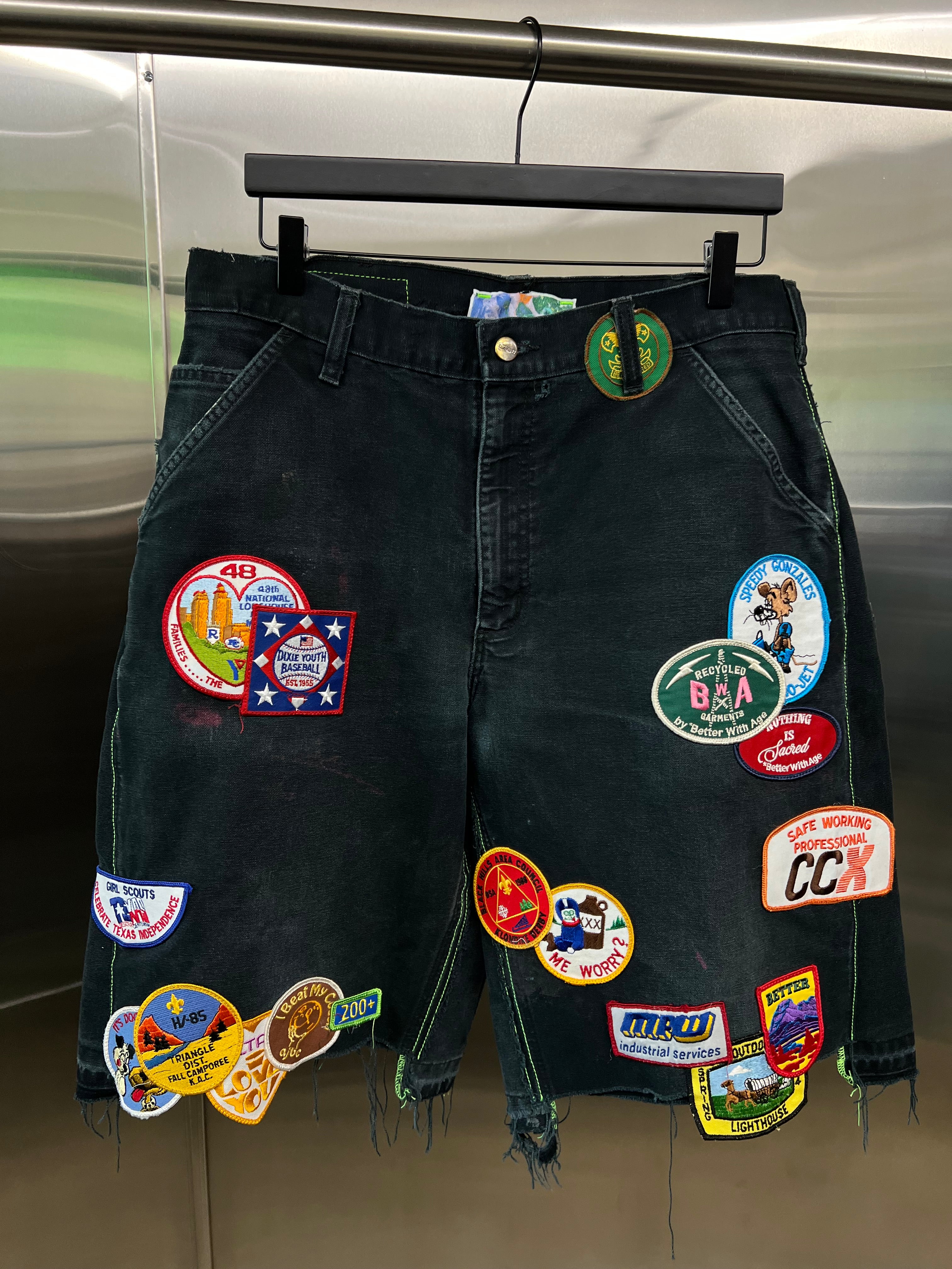 Better with Age shorts “Embroidered patches”