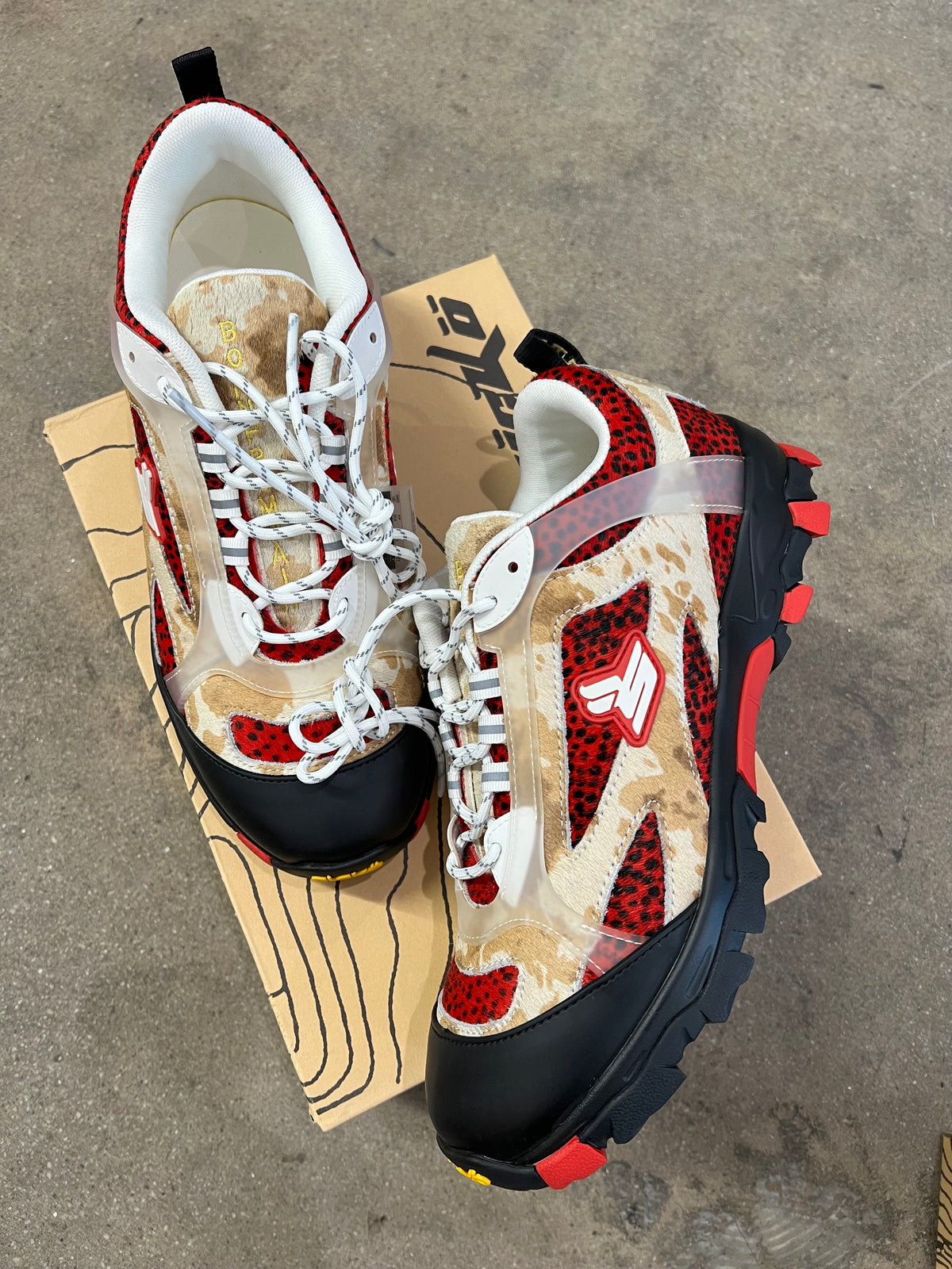 Sickö diamond* red cheetah flip hiking shoe