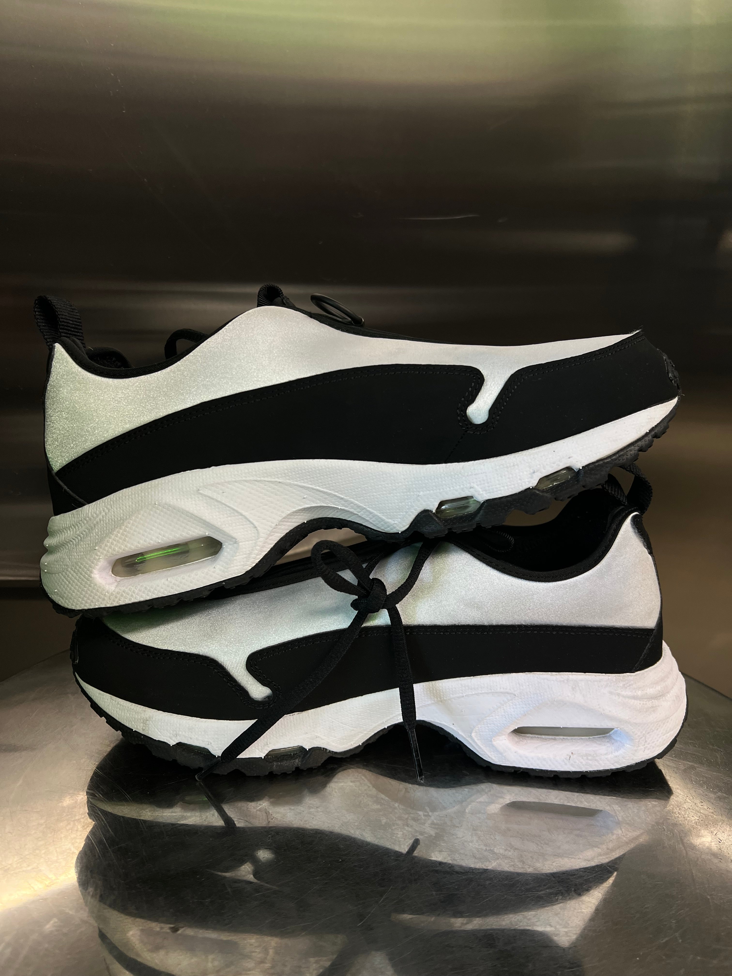 Nike CDG Sunder Sneakers