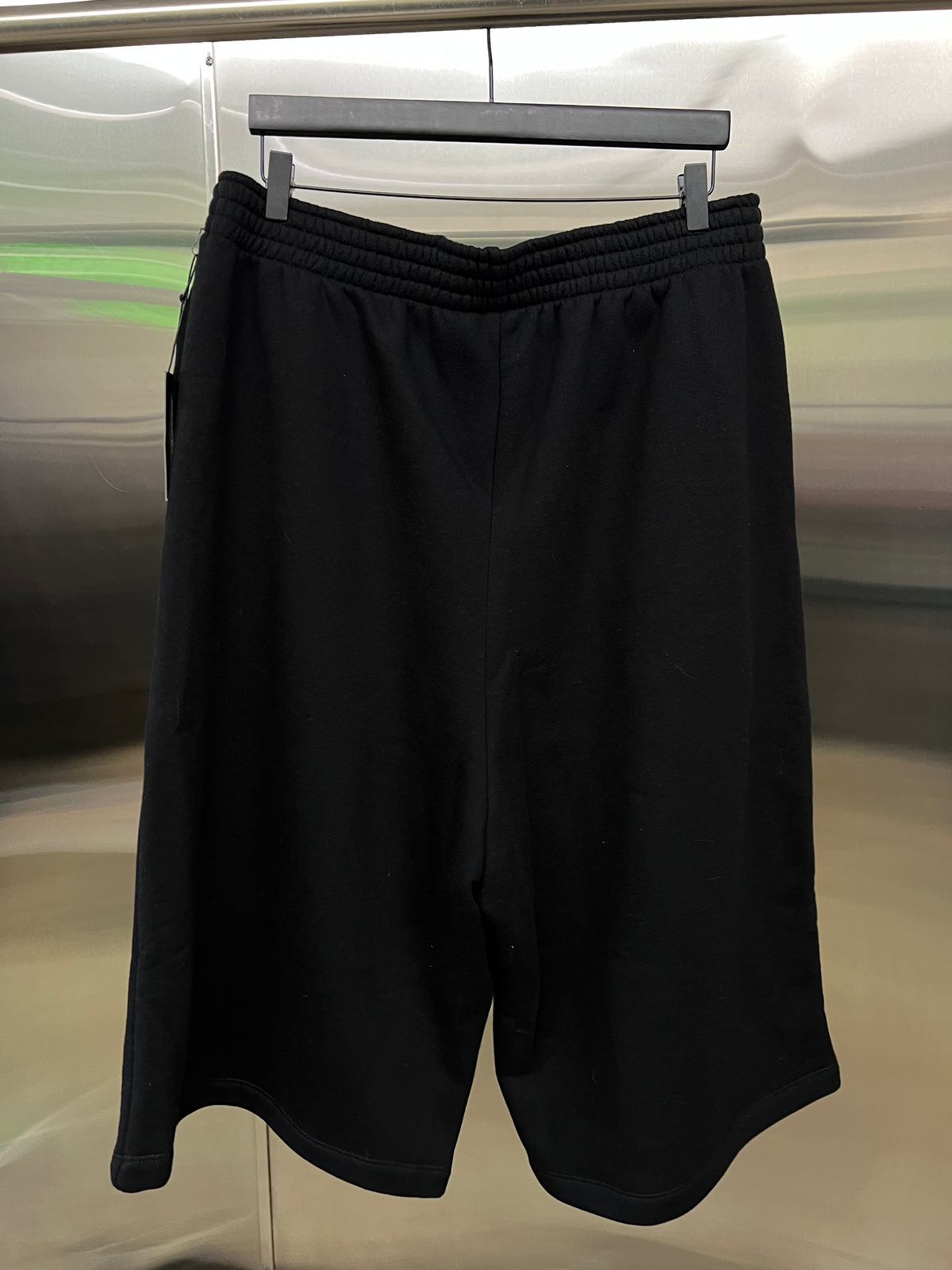 GV Gallery Berry Cutoff Black shorts