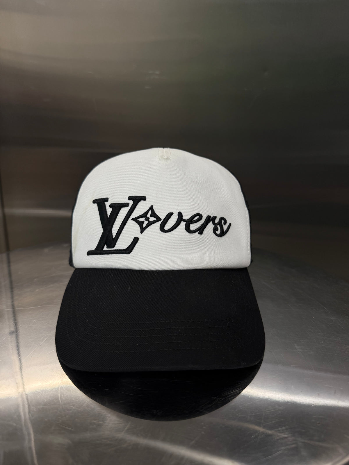 LV Vers Mesh Cap