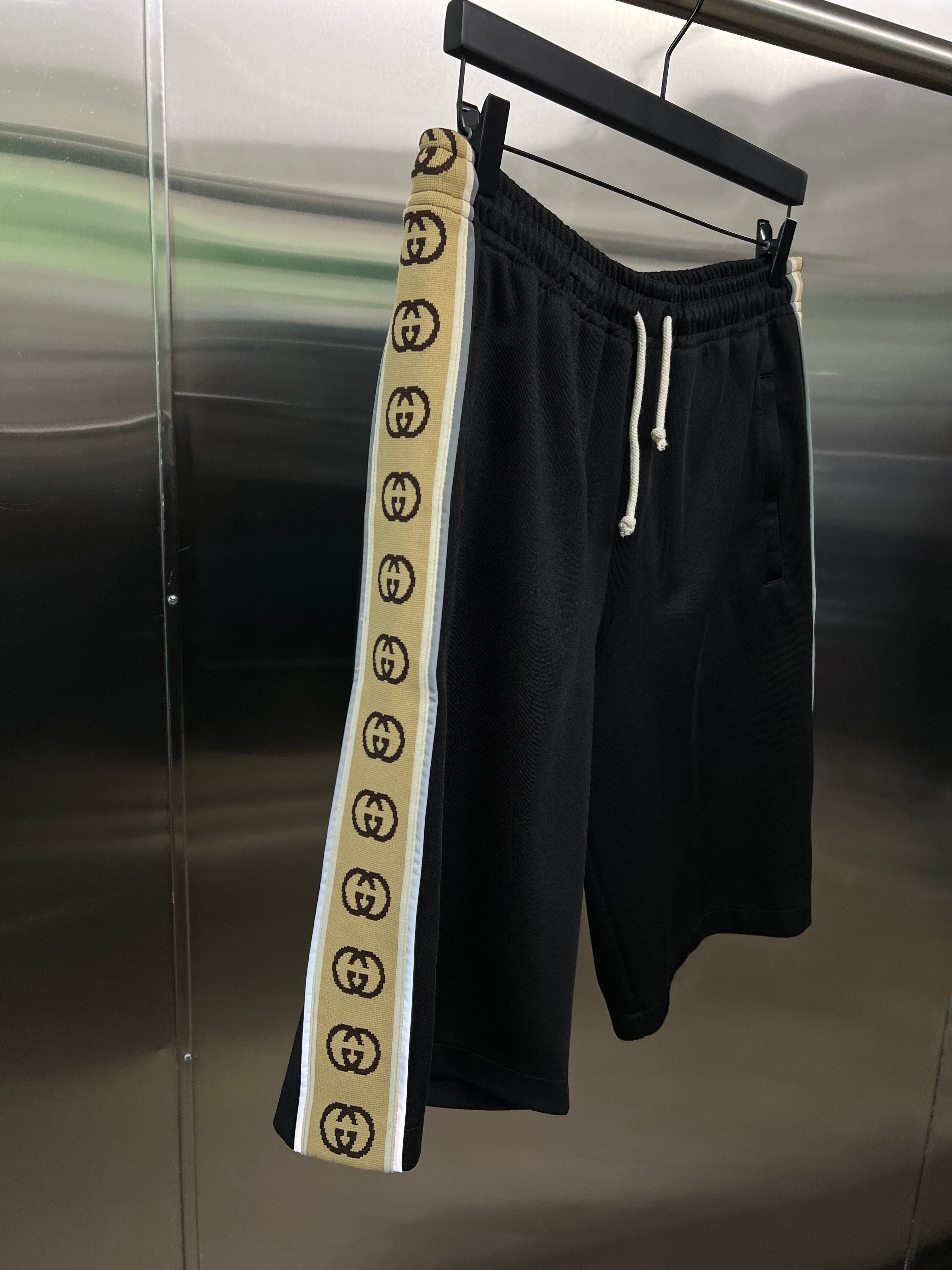 Gucci Technical Jersey shorts