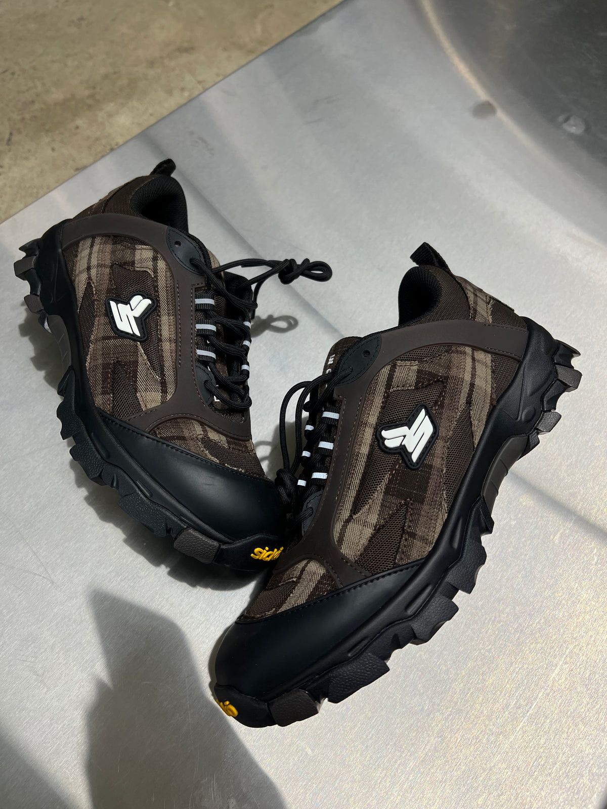 Eric Emanuel x Sickö hiking sneaker