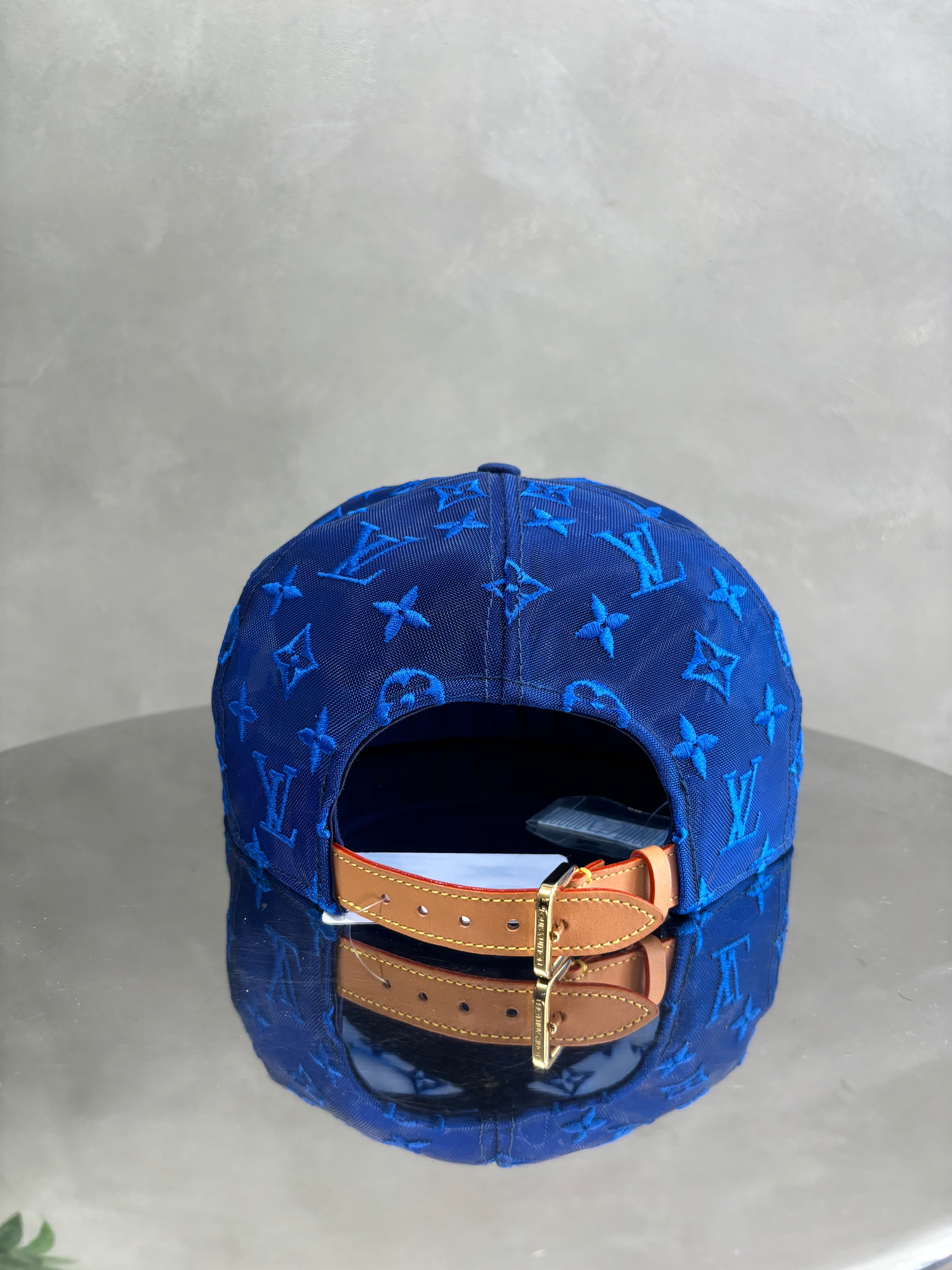 Louis Vuitton Everyday logo Monogram SnapBack hat