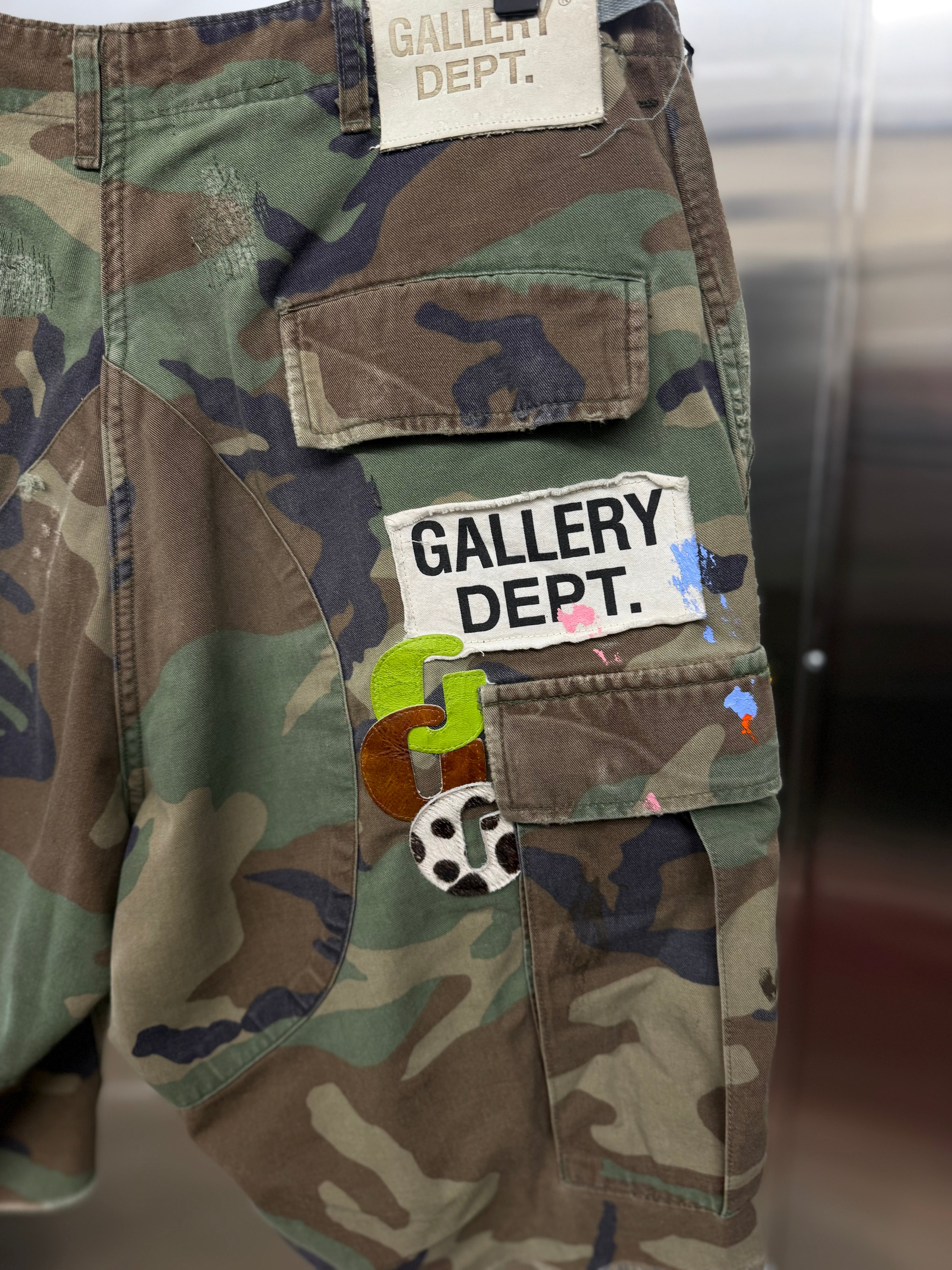 Gallery dept camo shorts