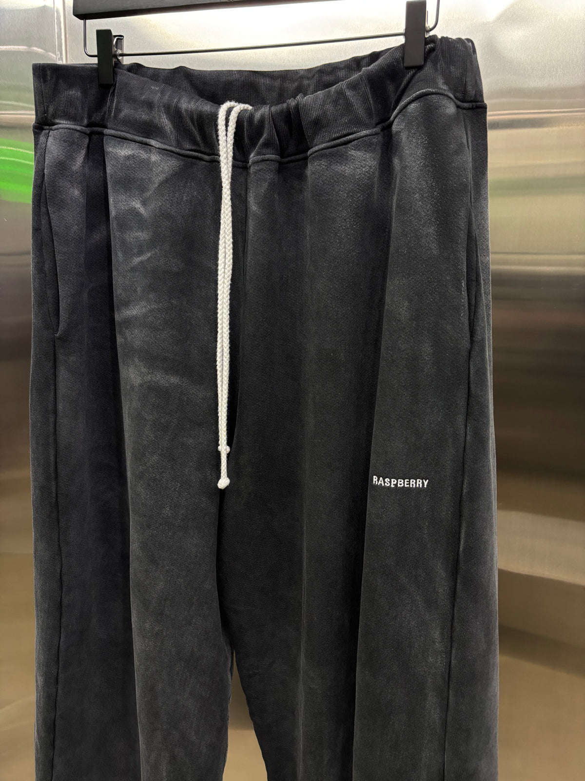 GV Gallery Walker sweatpants