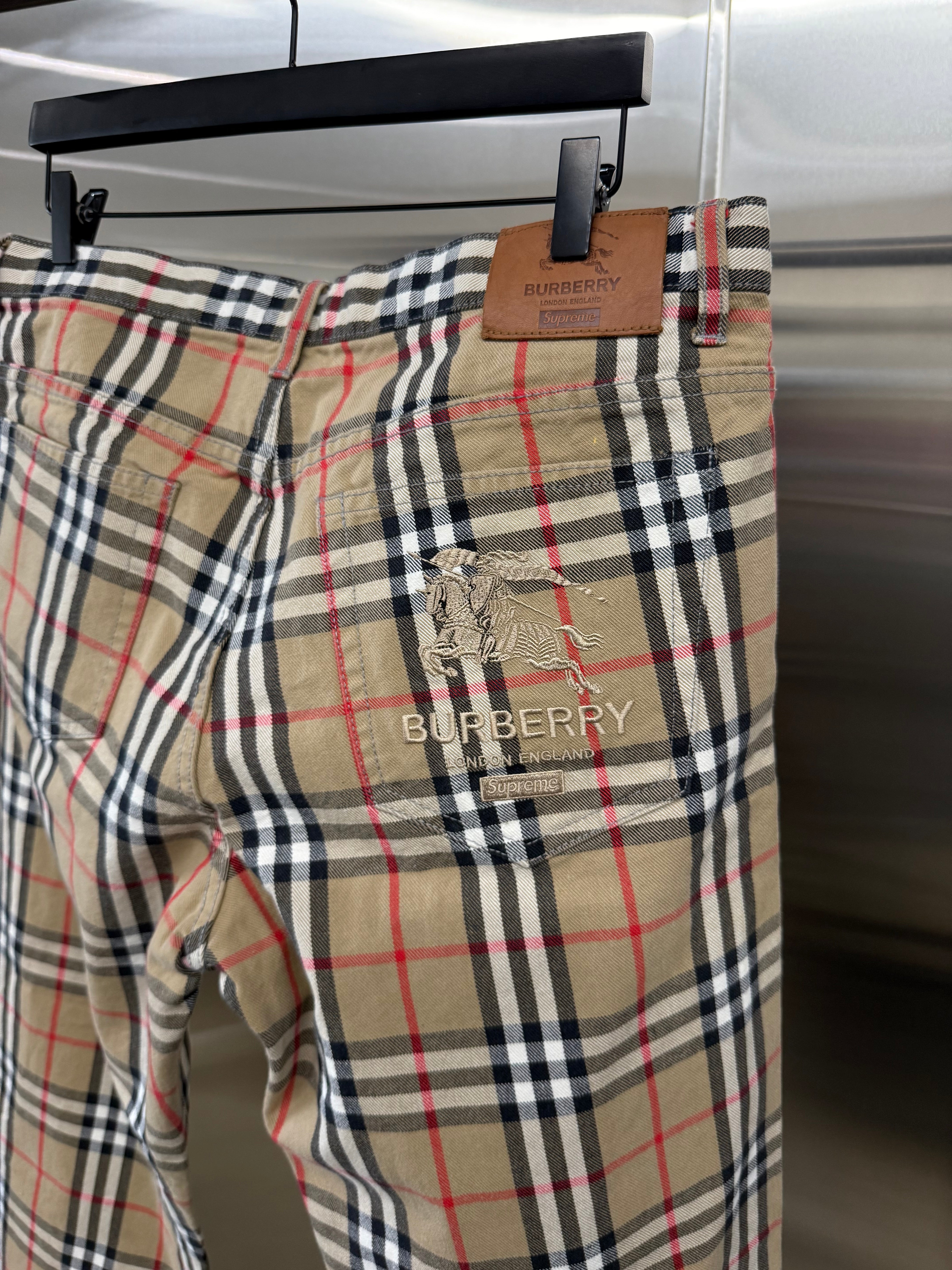 Supreme Burberry jeans