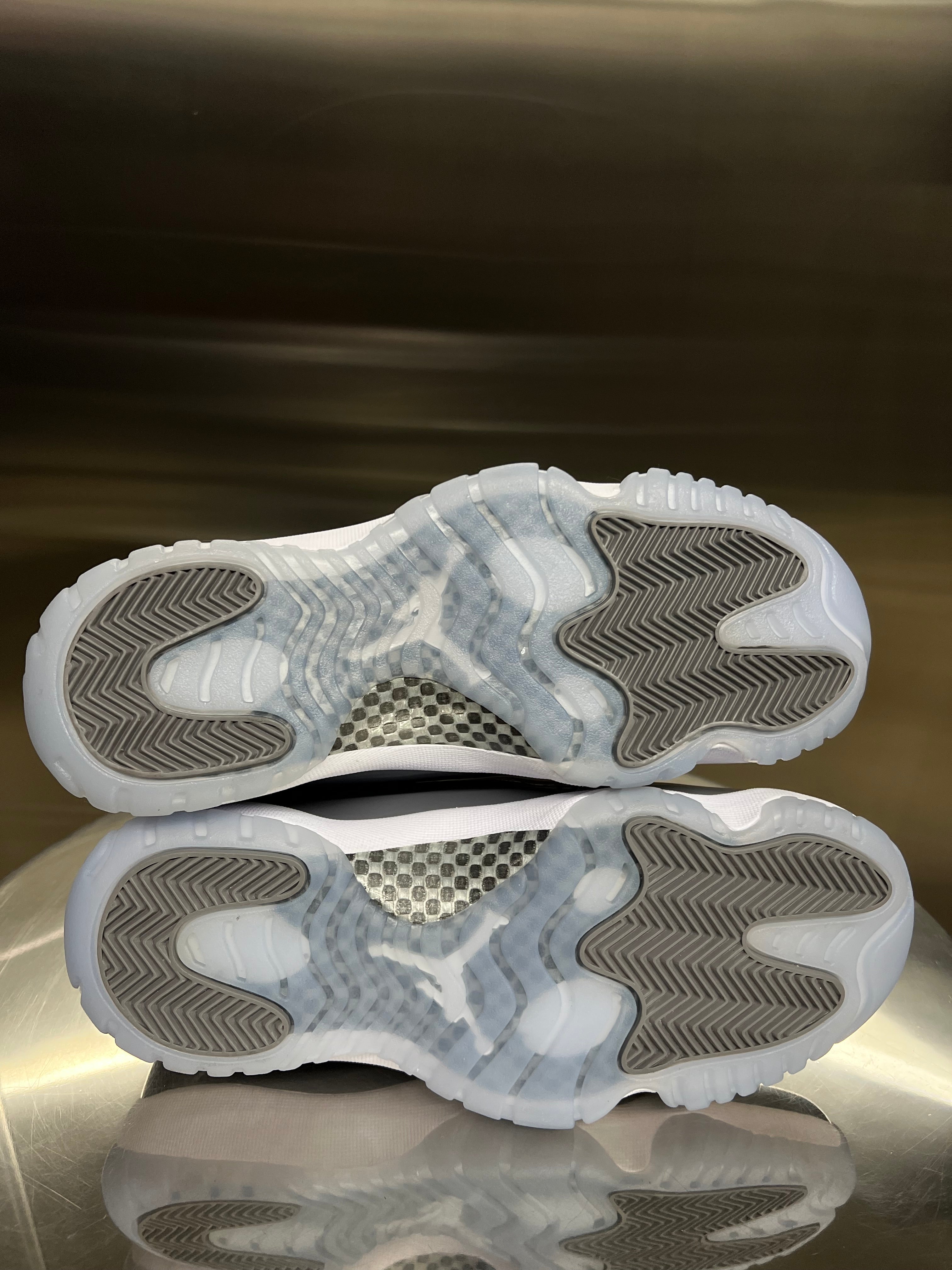 Jordan 11 Cool Grey