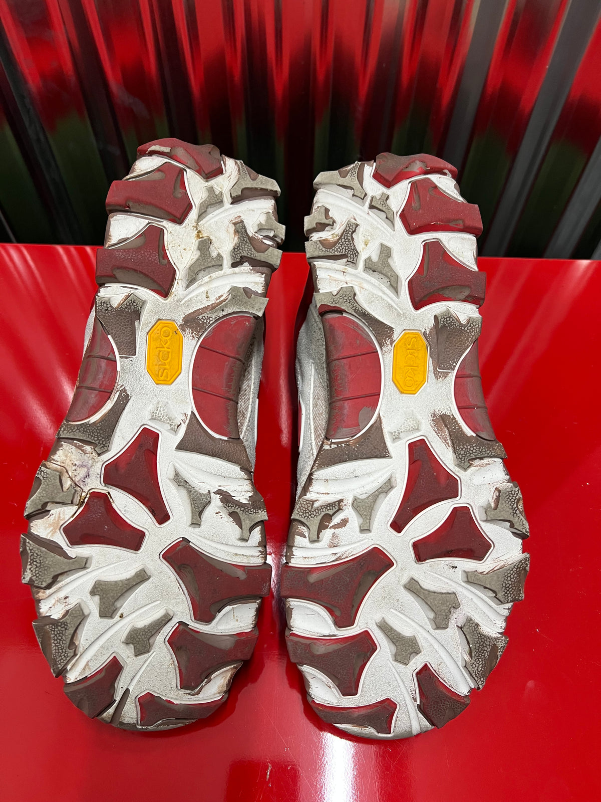 Sickö hiking shoe x 424 “white muddy”