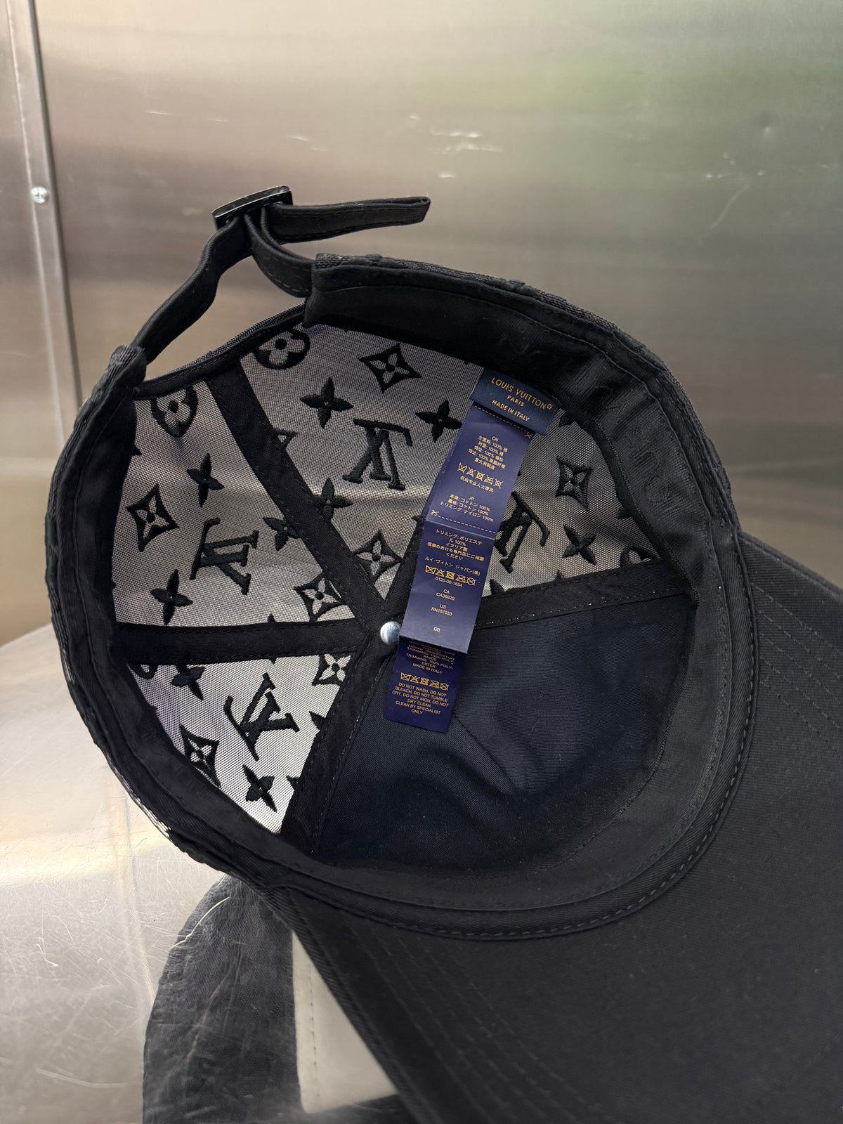 LV Vers Mesh Cap