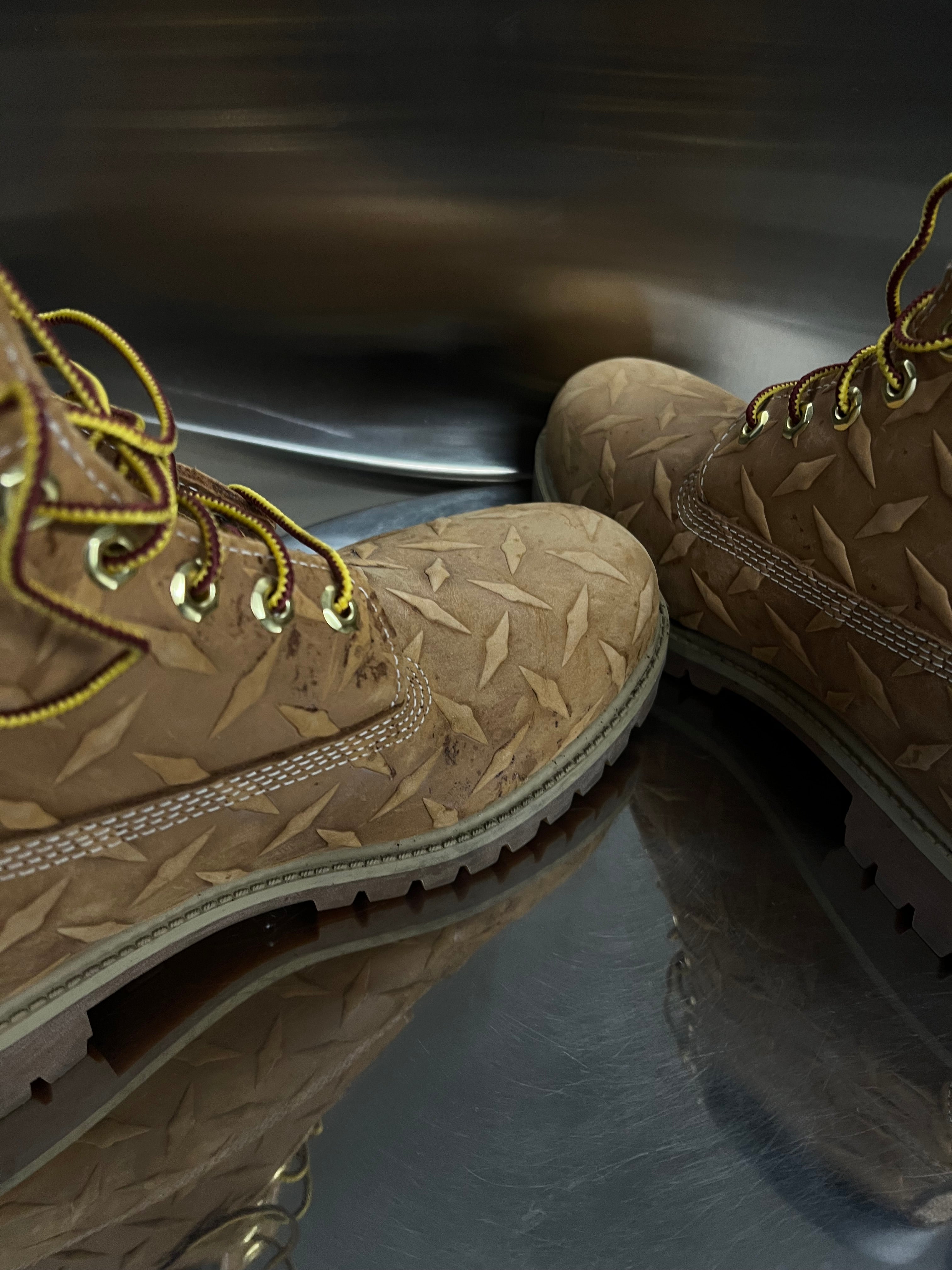 Supreme x Timberland 6-inch boots