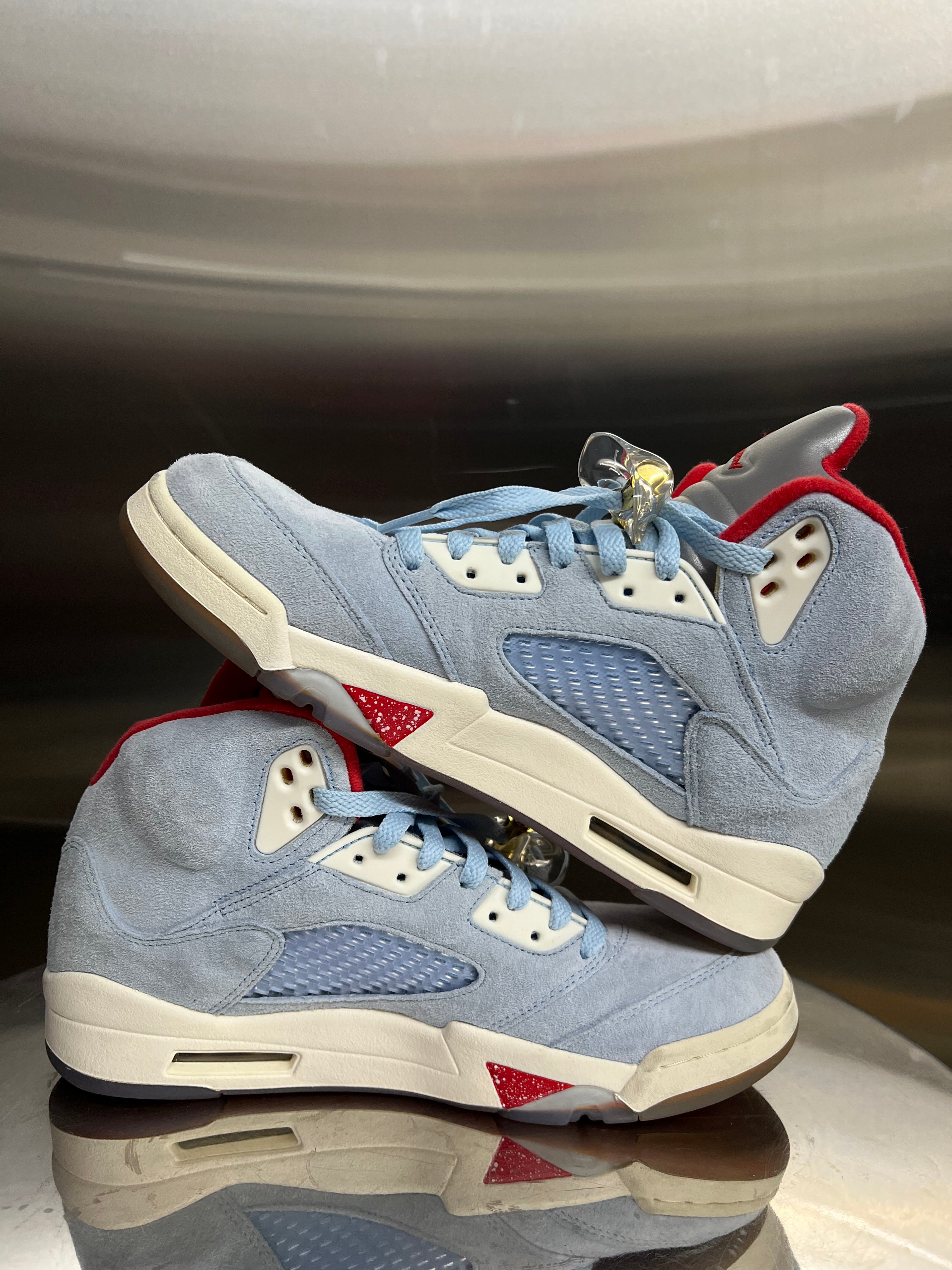 Jordan 5 Trophy room “Ice blue”