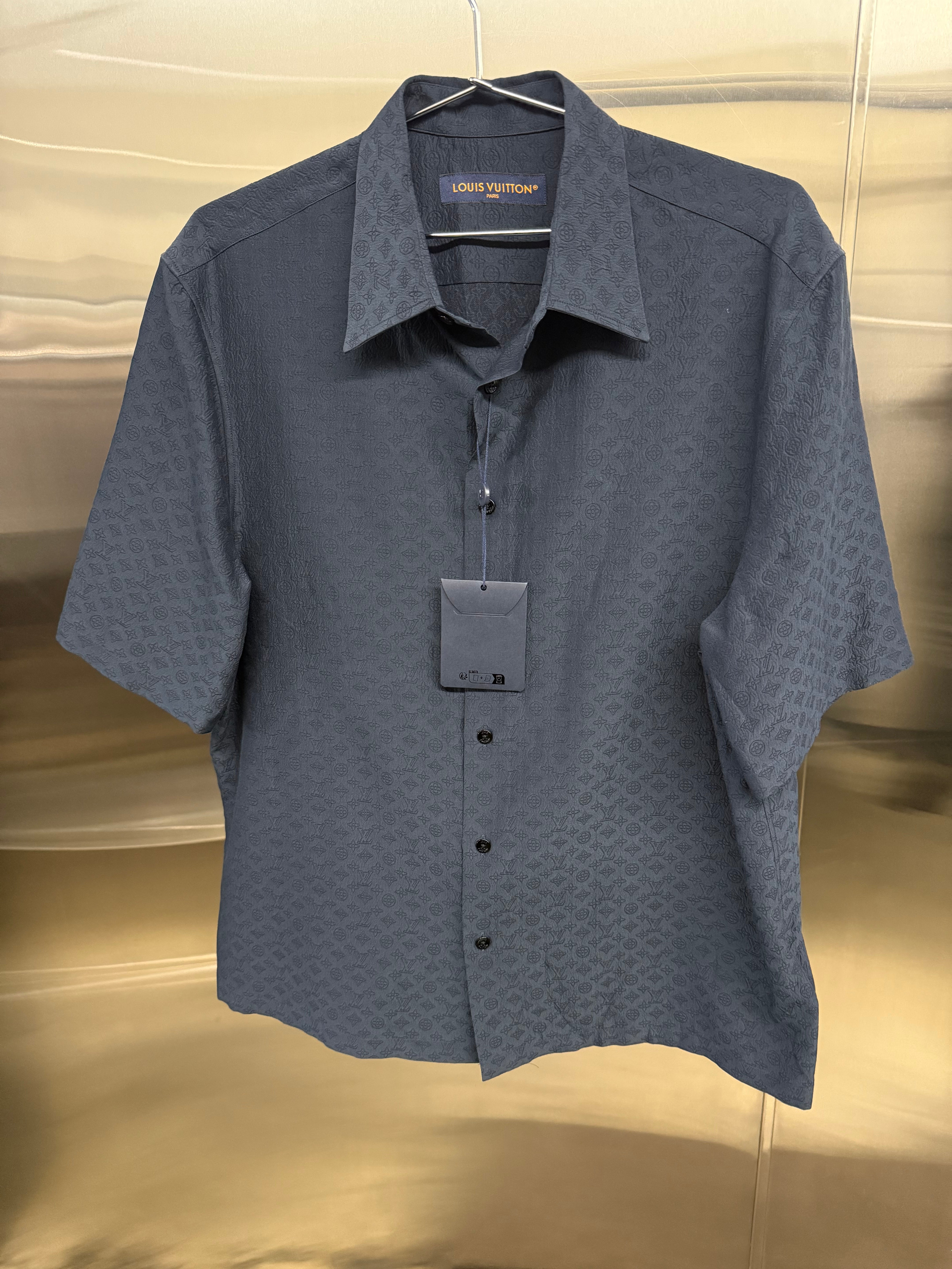 Louis Vuitton monogram silk blended short sleeve