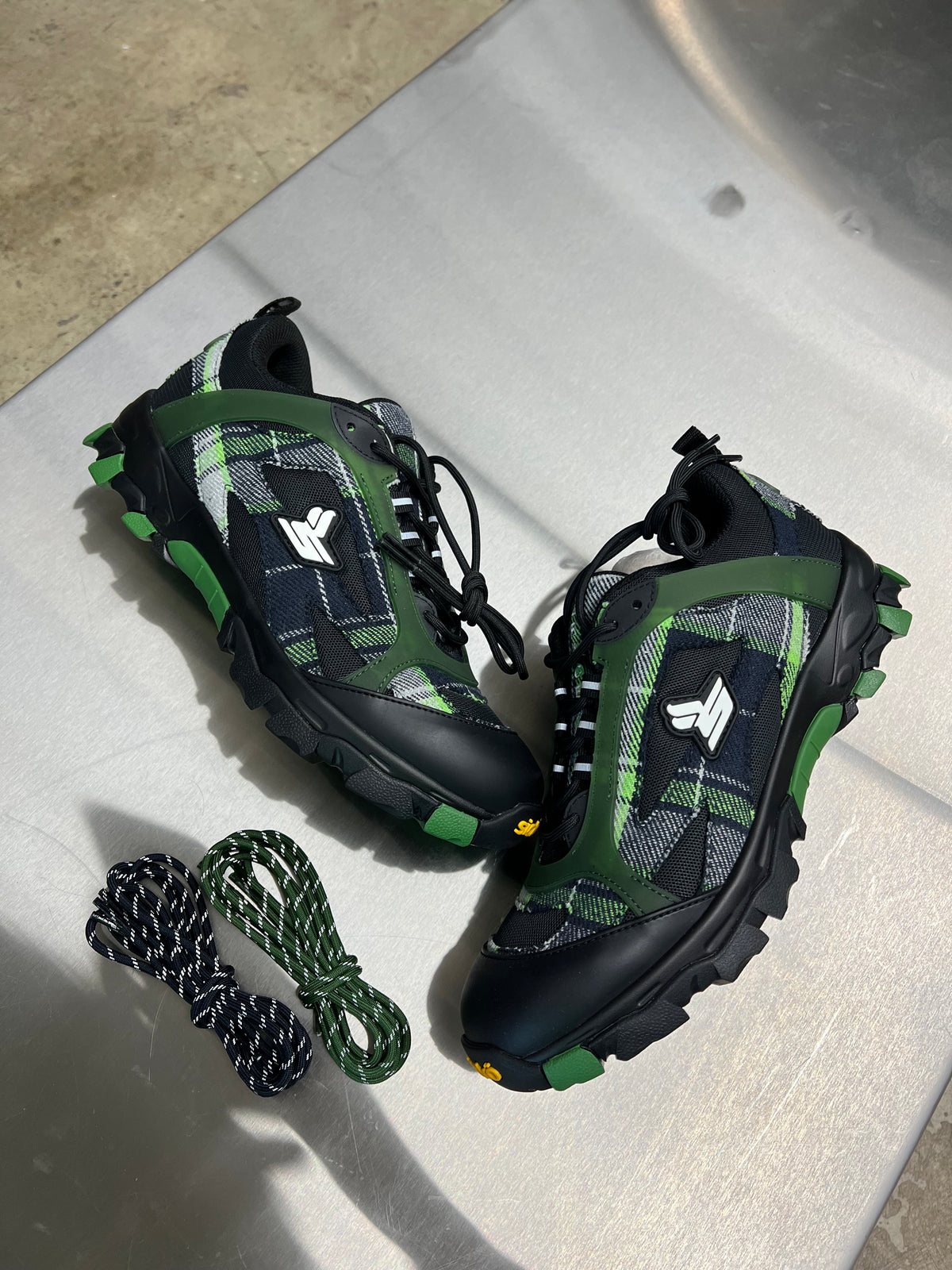 Eric Emanuel x Sickö Hiking shoe Green/black