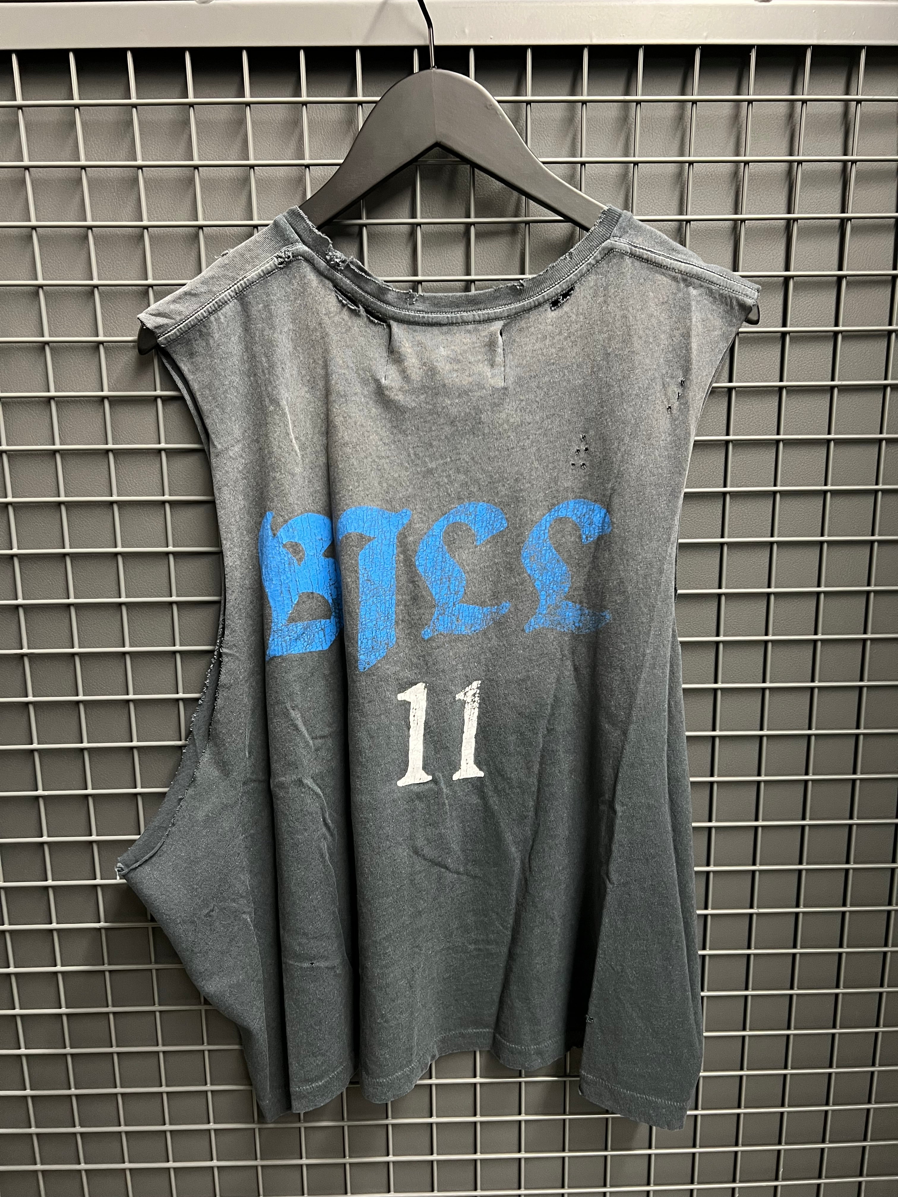 Paly Thriller Night Cut Off tee
