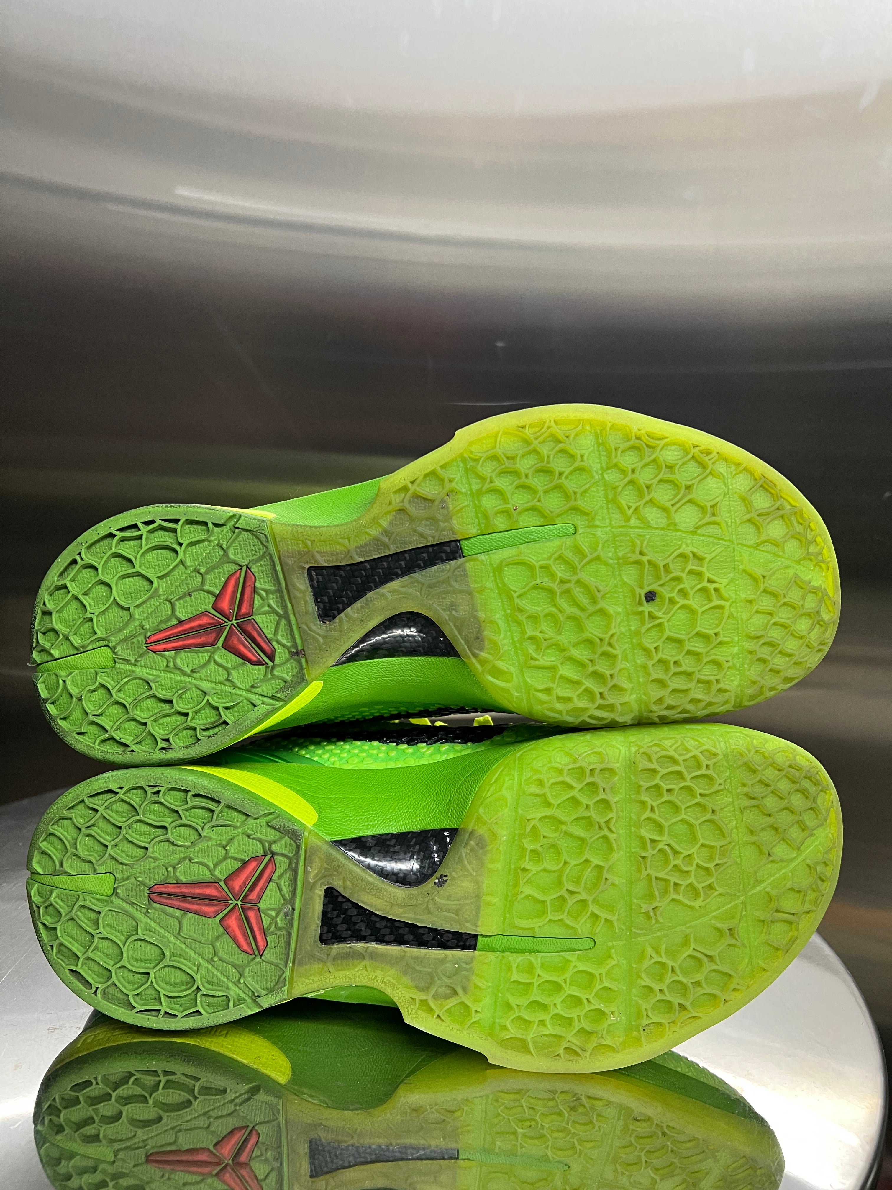 Kobe 6 Grinch