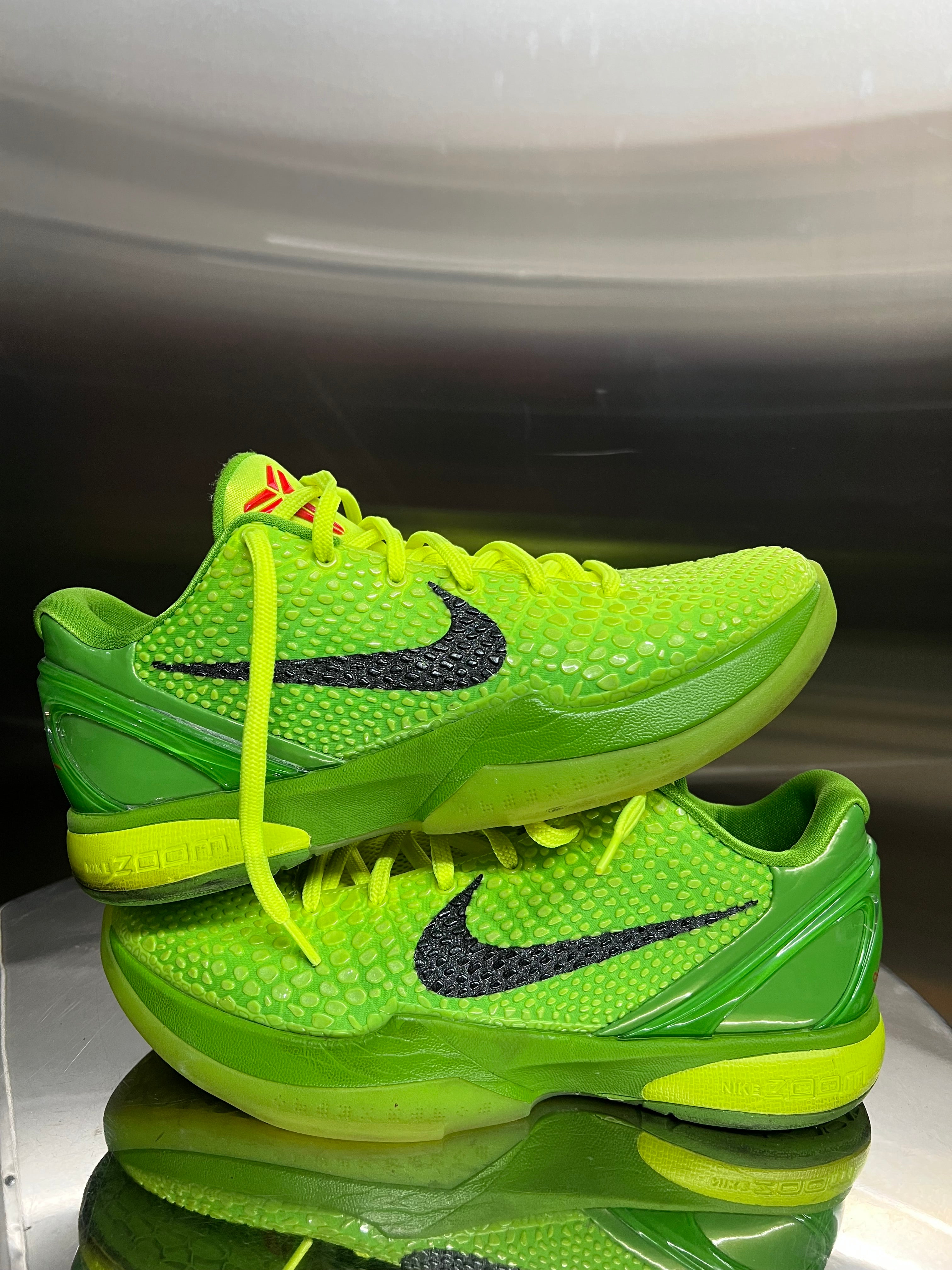 Kobe 6 Grinch