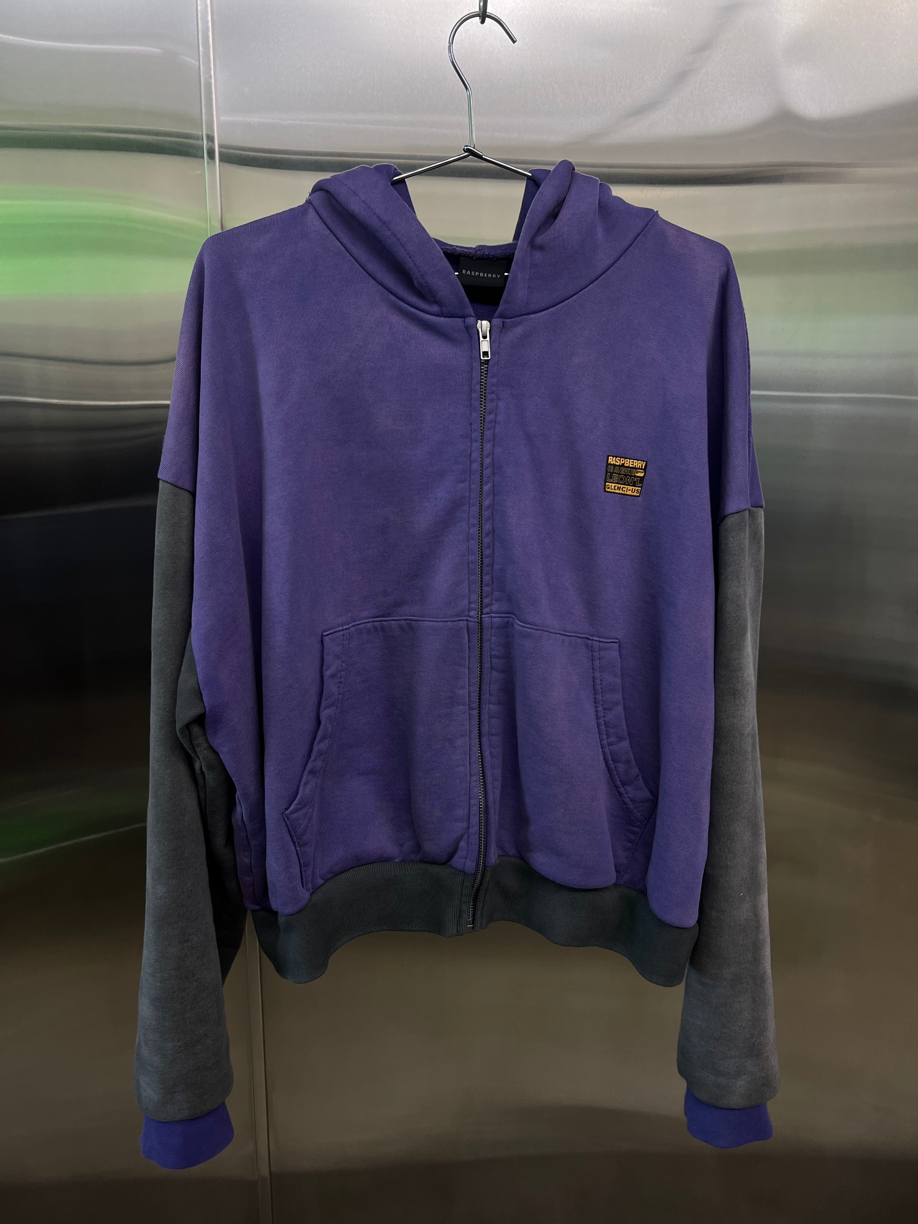 GV Gallery Raspberry hills “Sierra” Zip-up
