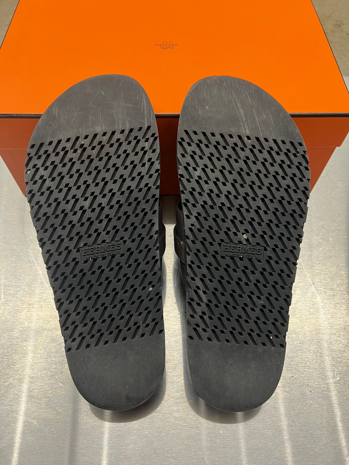 Hermes Jackson Sandal Brown (Écorce) colorway